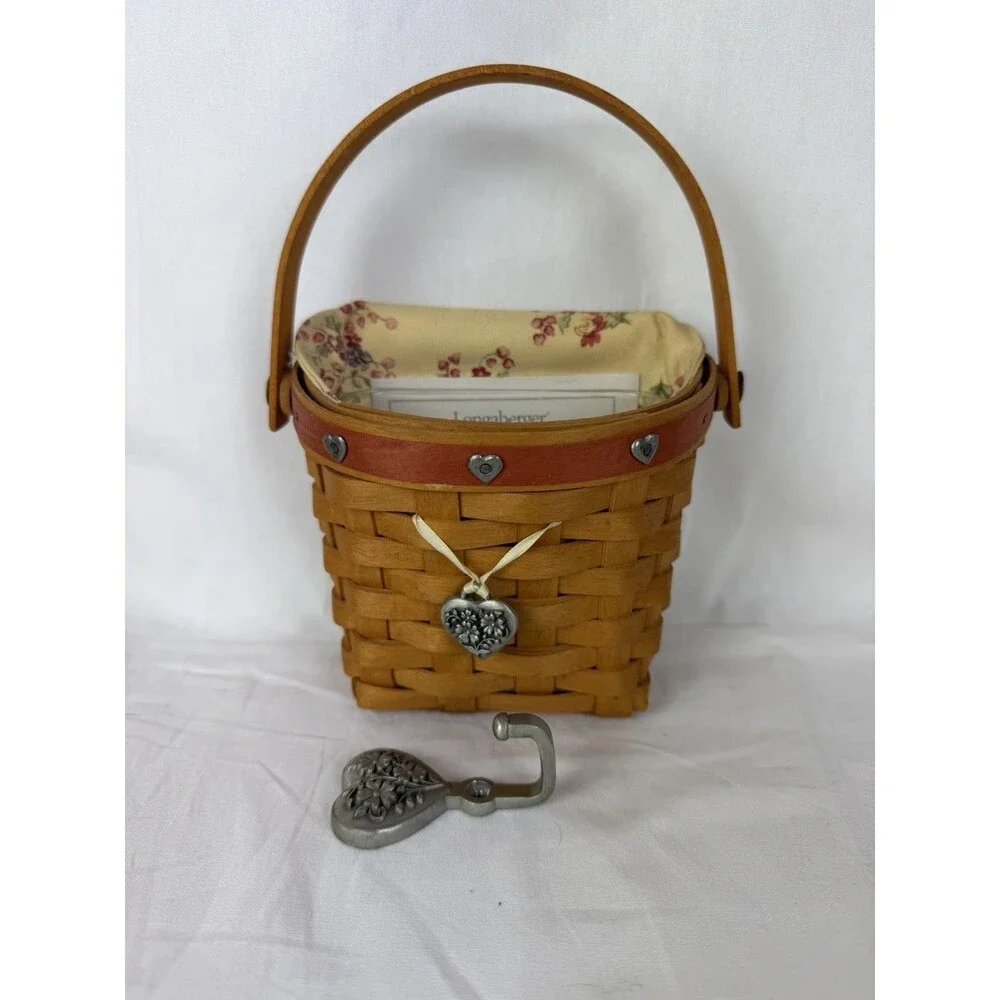 LONGABERGER 2001 Sweetheart Red Love Notes Basket W Liner Protector With Hook